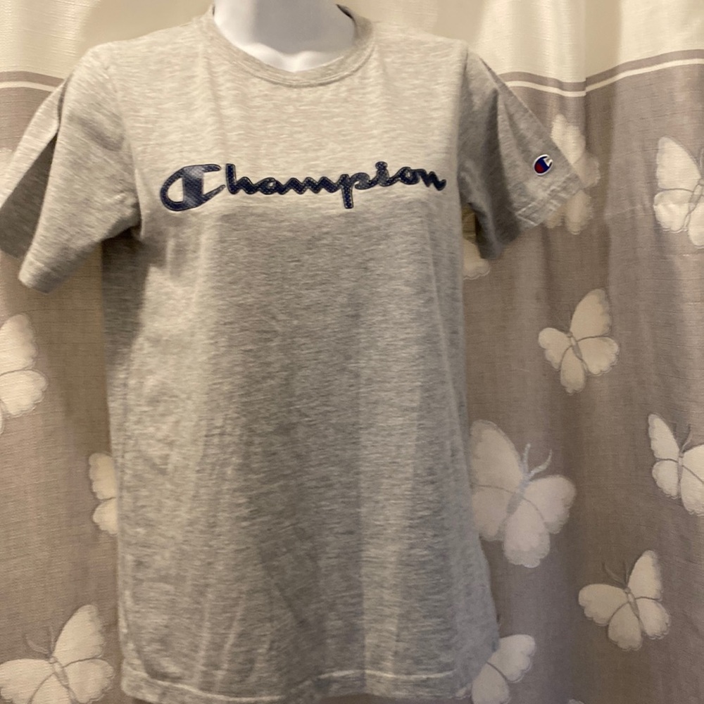 Boys/Girls tee size Large